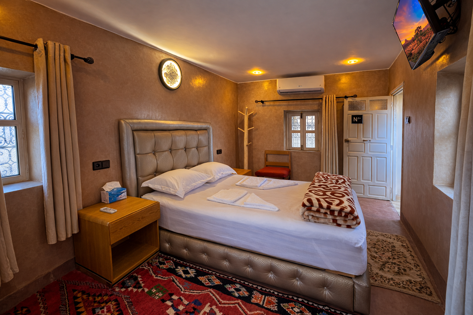 Rose Chamber — Gourdia Lodge